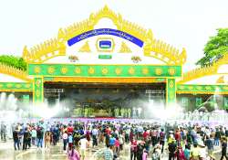 မဟာသင်္ကြန်ပွဲတော်မှသည် ငြိမ်းချမ်းသာယာသော နှစ်သစ်ဆီသို့ မျှော်ရည်ခြင်း