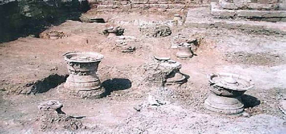 ဗိဿနိုးမြို့ဟောင်းမှ အနုပညာလက်ရာမြောက် ပျူအရိုးအိုးများ