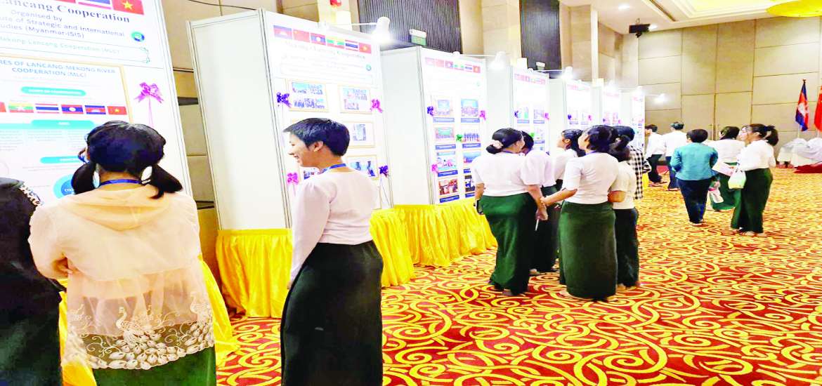 အနာဂတ်မဲခေါင်မြစ်ဝှမ်းပန်းခင်းကြီးအတွက် အဖူးအငုံလေးများအား ပျိုးထောင်ခြင်း